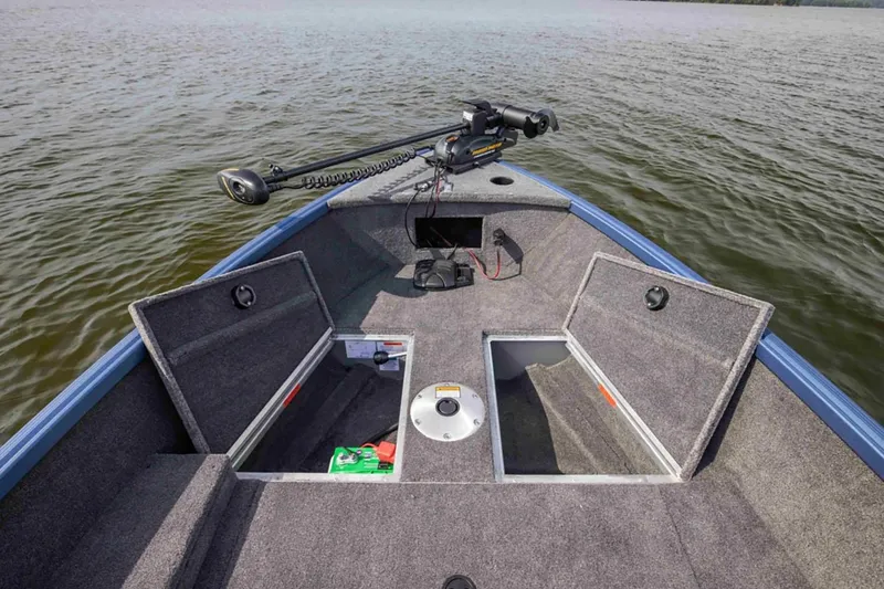 Slide: The Image of Alumacraft Escape 165 Tiller 2024 - 31