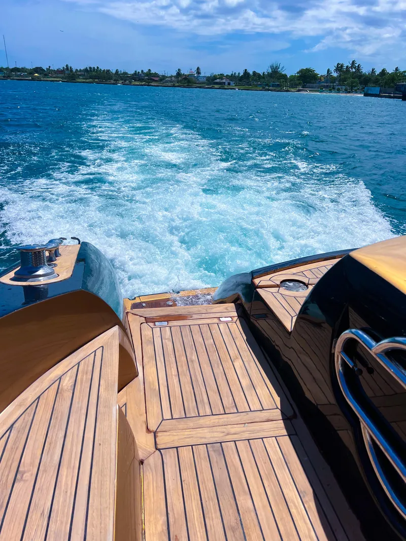 Slide: The Image of Sunseeker Predator 68 yacht cruising on blue waters, 2005 model. - 39