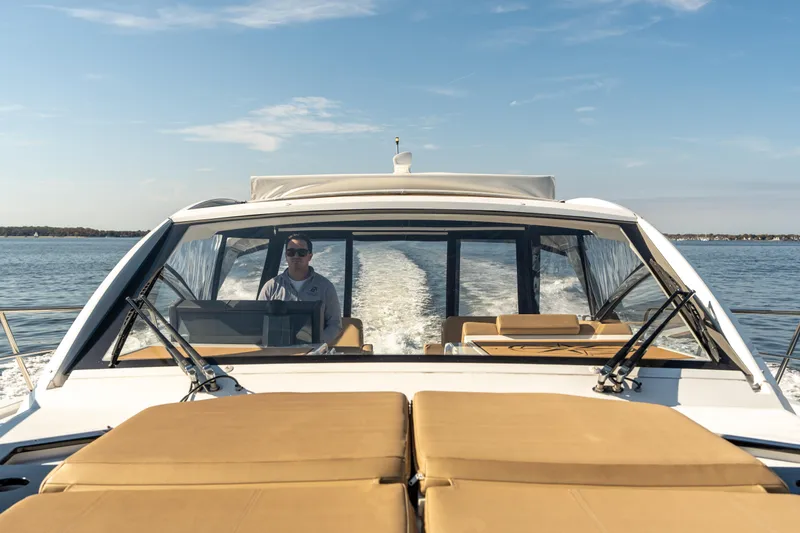 Slide: The Image of Cruisers 390 Express Coupe 2017 - 50