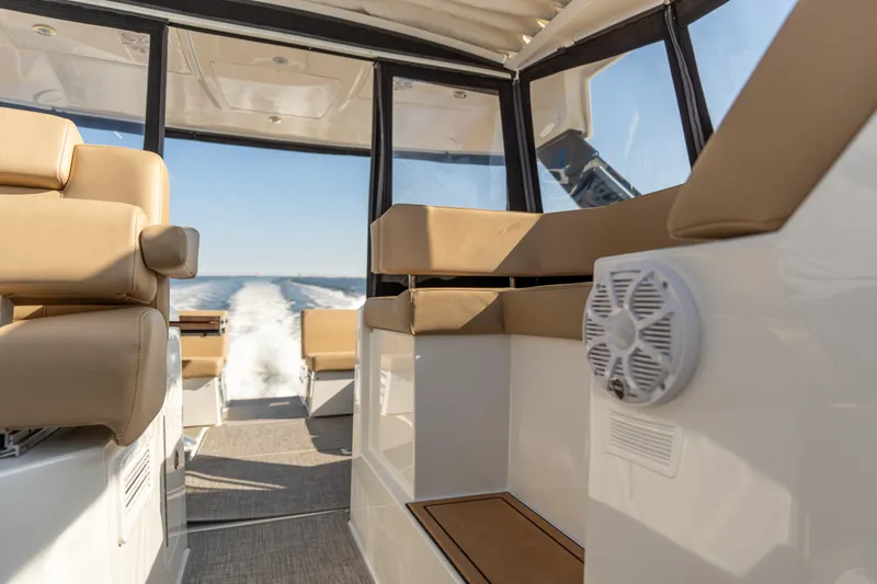 Slide: The Image of Cruisers 390 Express Coupe 2017 - 54