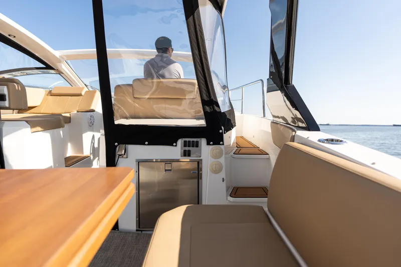 Slide: The Image of Cruisers 390 Express Coupe 2017 - 69