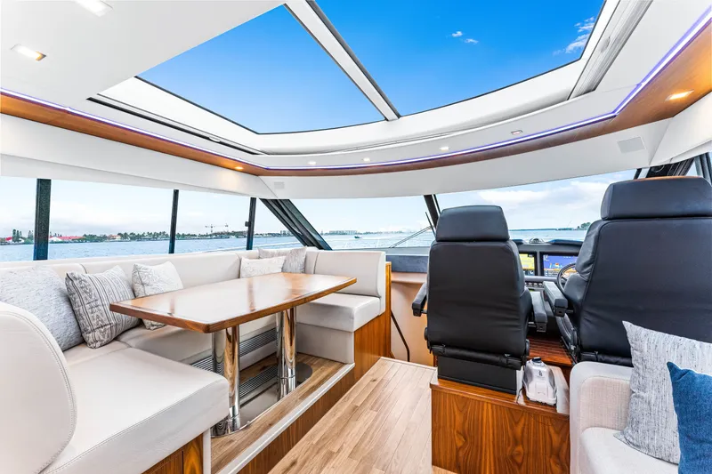Slide: The Image of Pilothouse Seating - 15