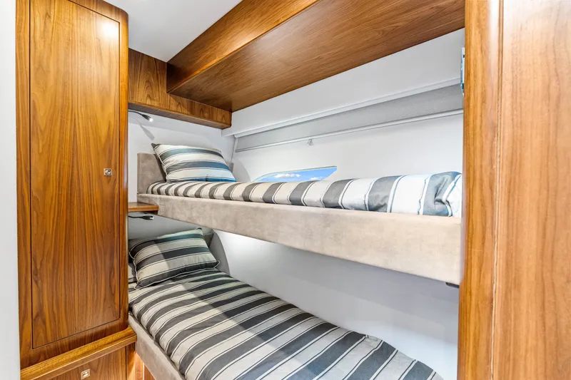 Slide: The Image of Portside Mid Cabin - 35