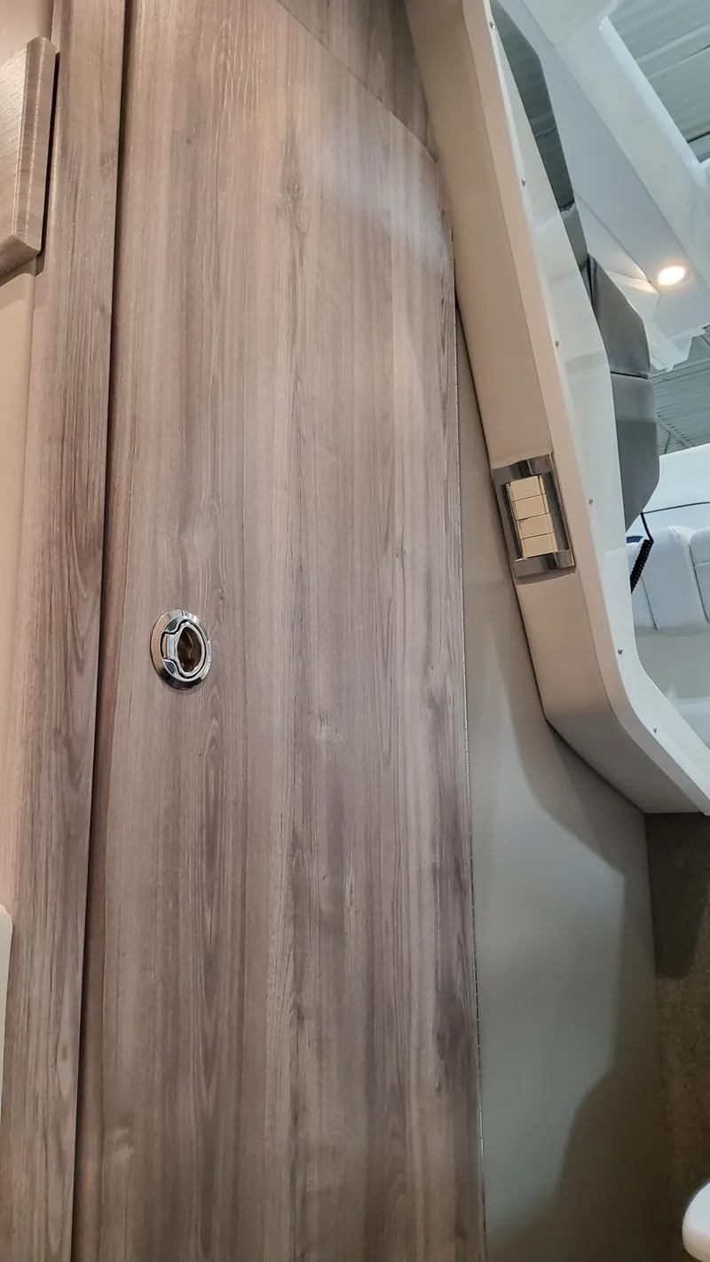 Slide: The Image of Formula 330 Crossover Bowrider I/O 2025 - 50