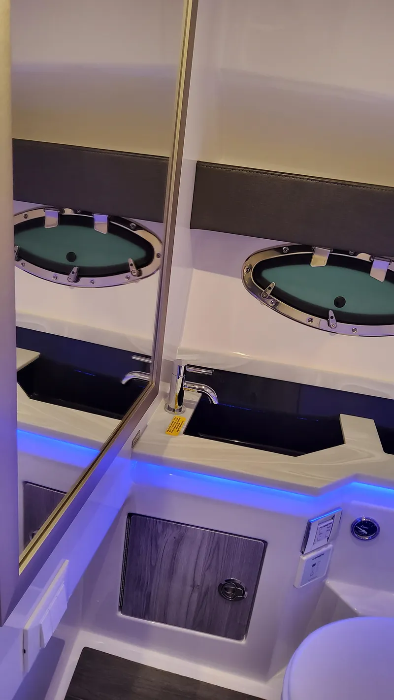 Slide: The Image of Formula 330 Crossover Bowrider I/O 2025 - 53