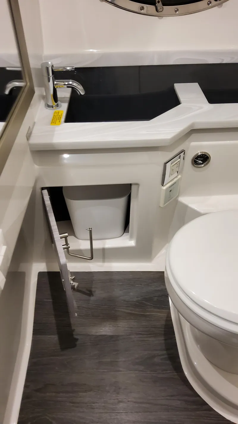 Slide: The Image of Formula 330 Crossover Bowrider I/O 2025 - 54