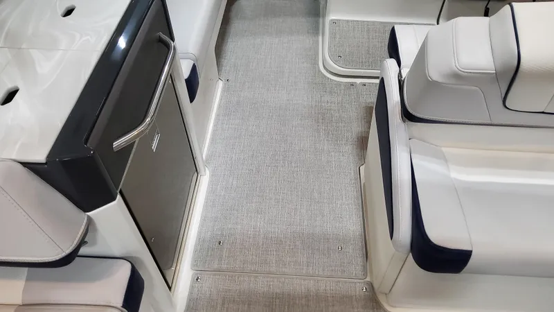 Slide: The Image of Formula 330 Crossover Bowrider I/O 2025 - 55