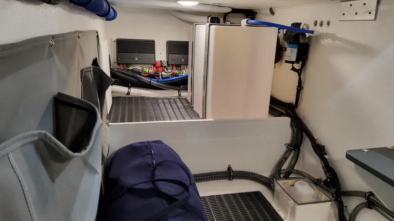 Slide: The Image of Formula 330 Crossover Bowrider I/O 2025 - 57