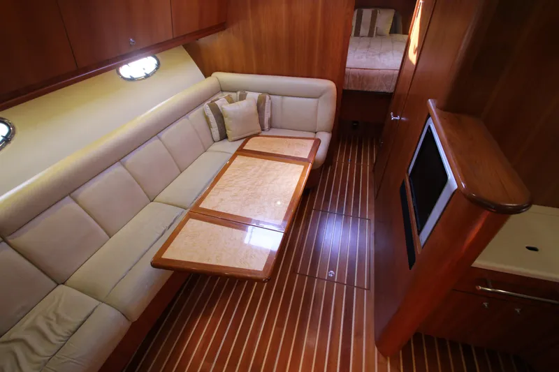 Slide: The Image of Tiara 4200 Open 2007 - 51