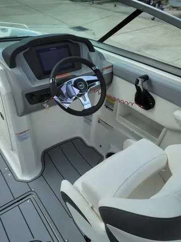 Slide: The Image of Chaparral 23 SSi OB 2025 - 18