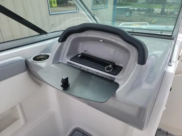 Slide: The Image of Chaparral 23 SSi OB 2025 - 19