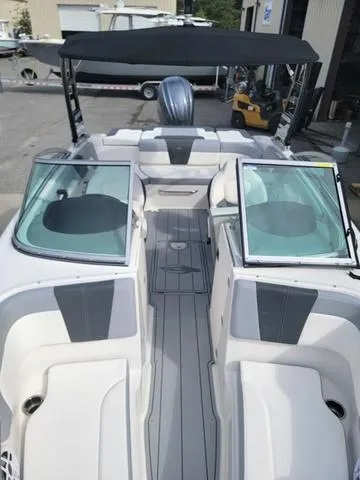 Slide: The Image of Chaparral 23 SSi OB 2025 - 21