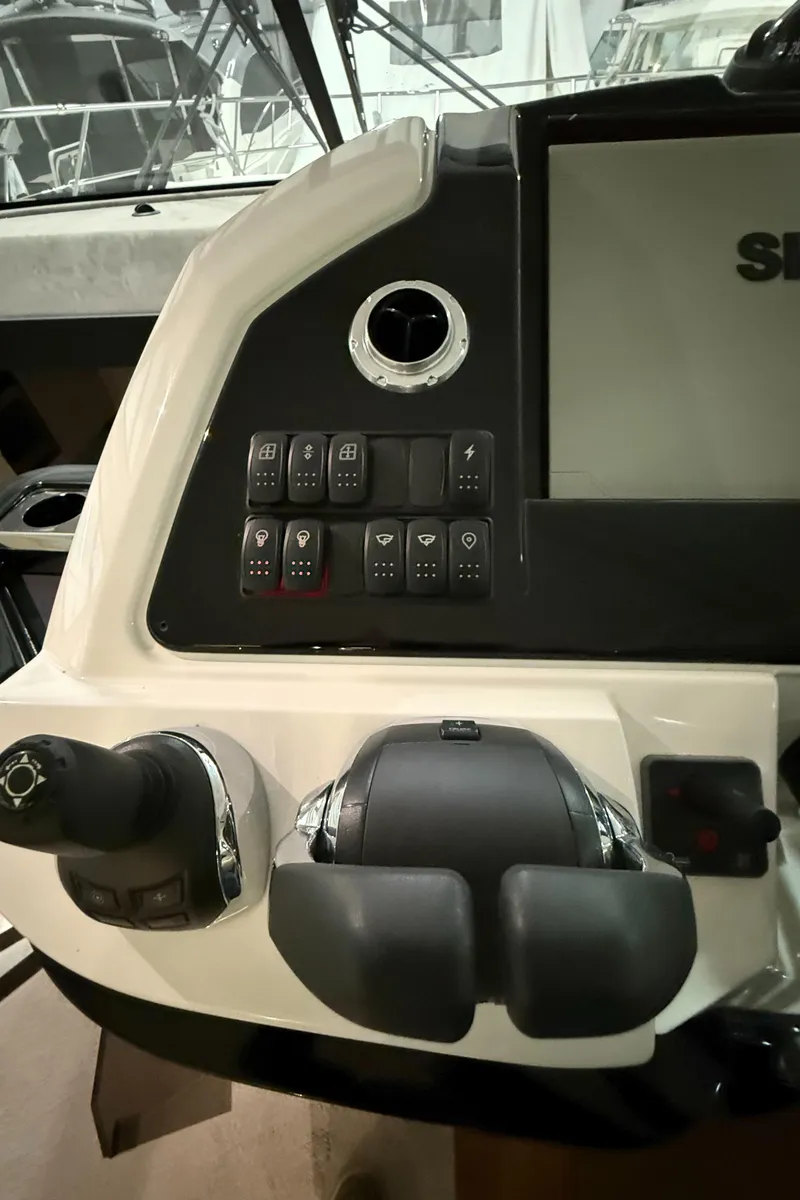 Slide: The Image of Joystick, bow thruster - 10
