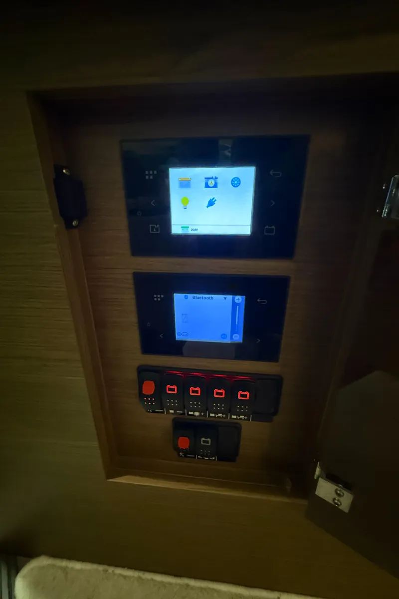 Slide: The Image of Battery switches - 16