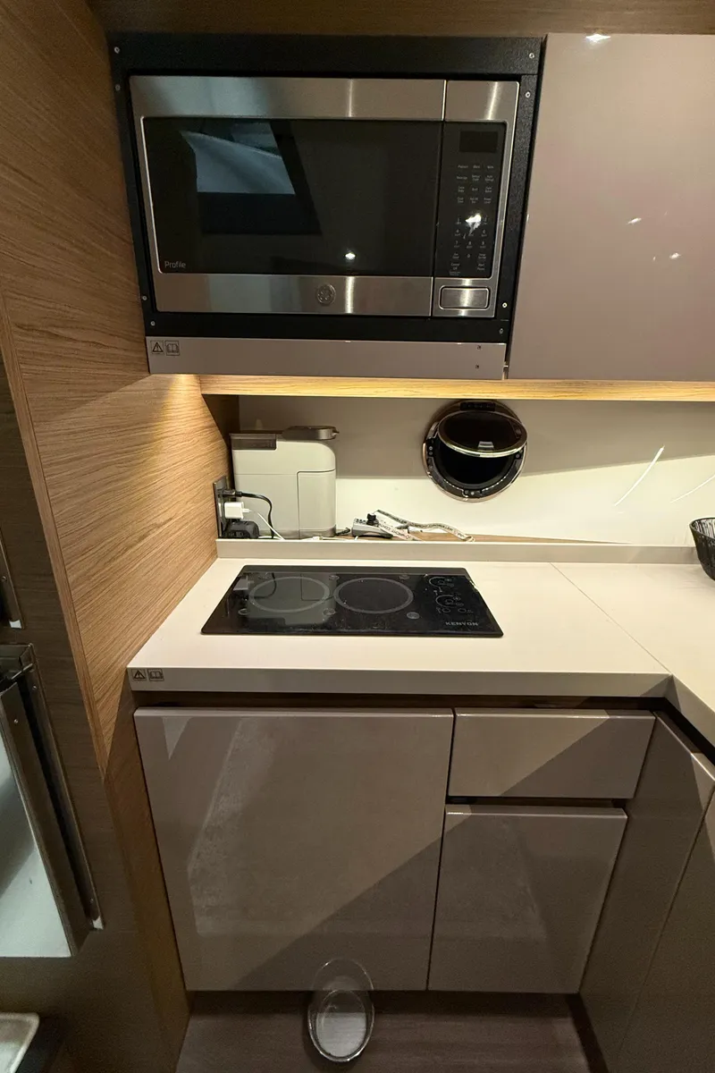 Slide: The Image of Stove, microwave - 19