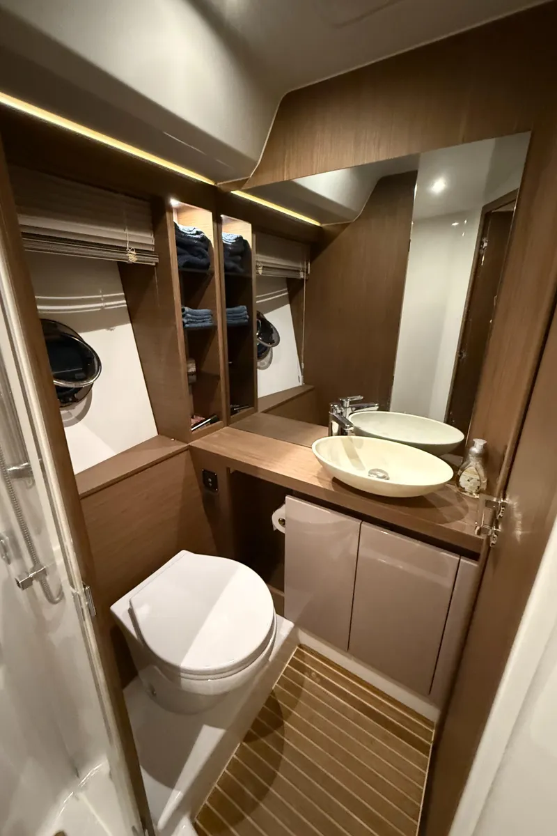 Slide: The Image of VIP/Day head - 24