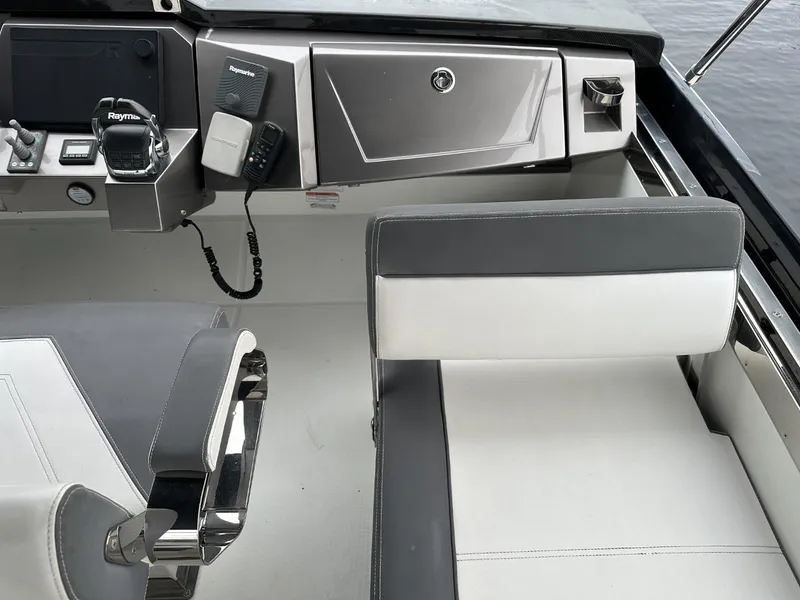 Slide: The Image of Galeon 650 Sky 2019 - 54