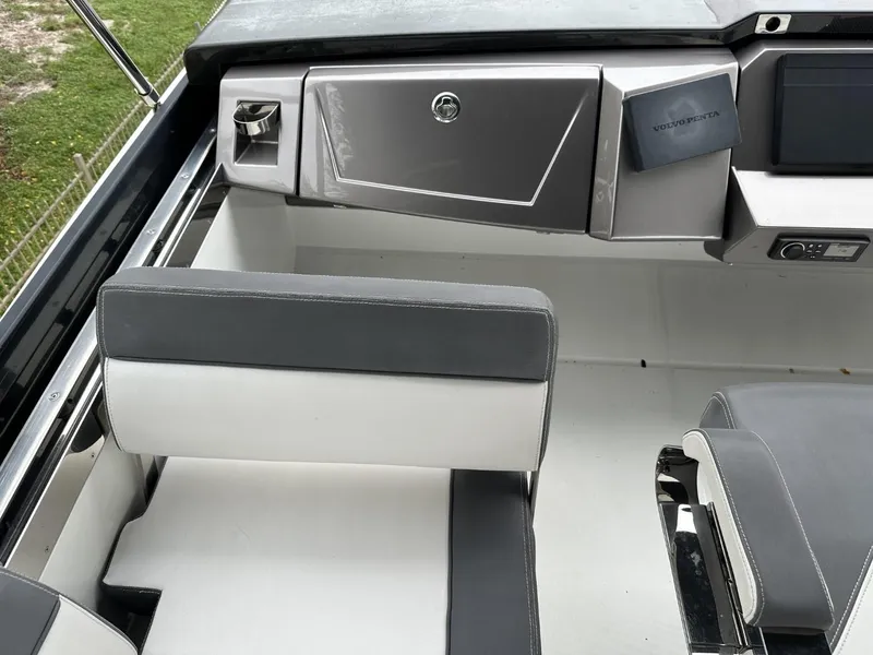 Slide: The Image of Galeon 650 Sky 2019 - 58