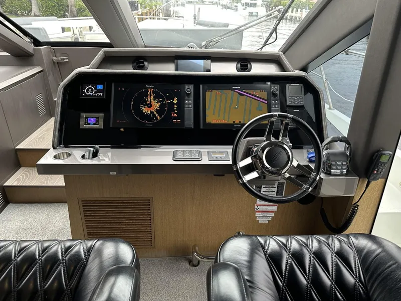 Slide: The Image of Galeon 650 Sky 2019 - 62