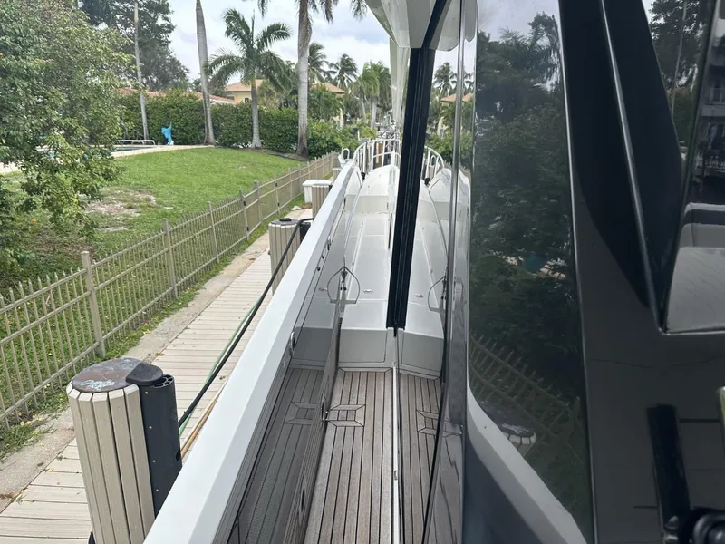 Slide: The Image of Galeon 650 Sky 2019 - 77