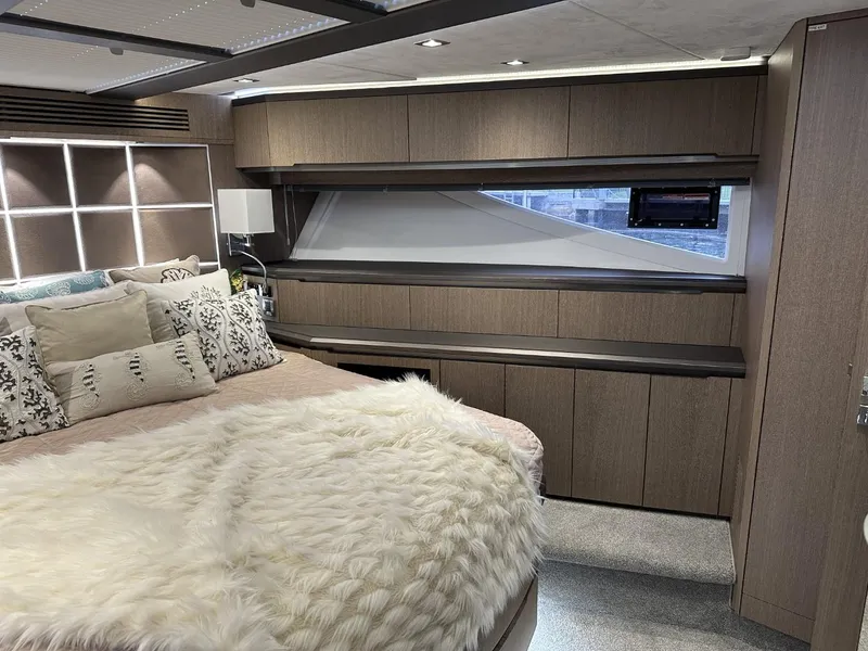 Slide: The Image of Galeon 650 Sky 2019 - 78
