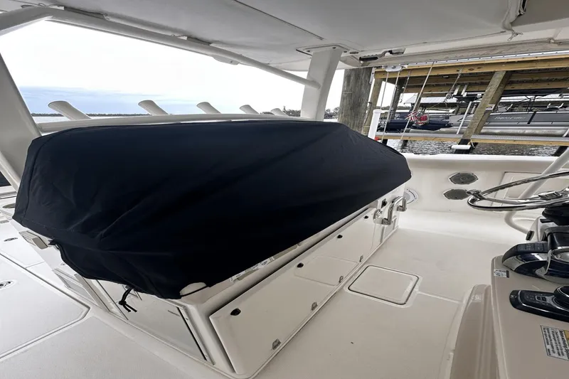 Slide: The Image of Boston Whaler 380 Outrage 2018 - 20