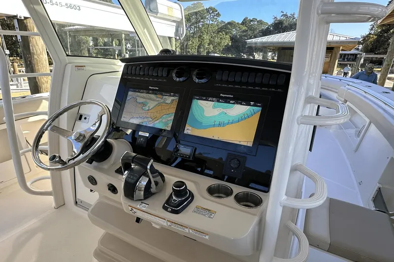 Slide: The Image of Boston Whaler 380 Outrage 2018 - 28