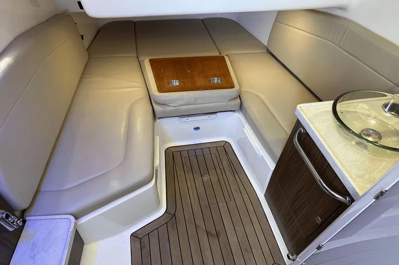 Slide: The Image of Boston Whaler 380 Outrage 2018 - 32