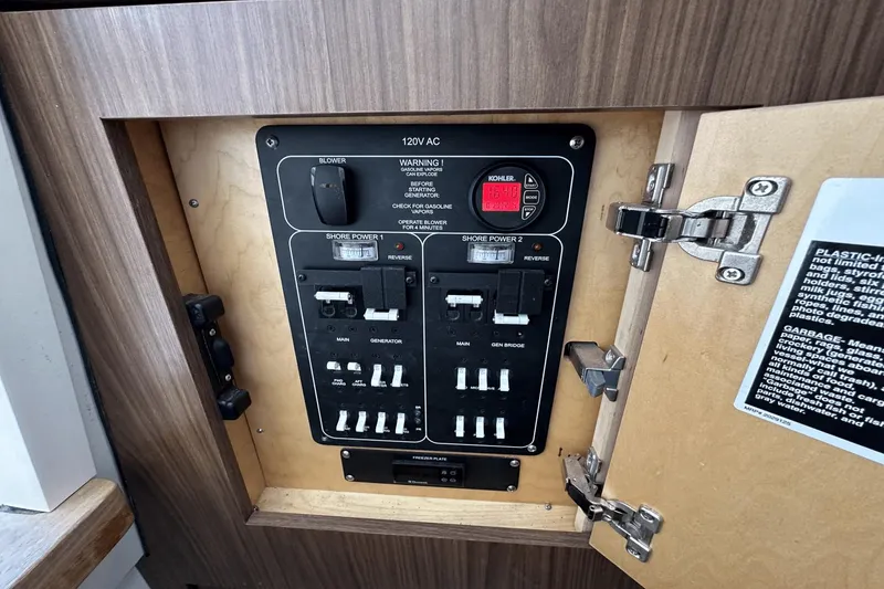 Slide: The Image of Boston Whaler 380 Outrage 2018 - 34