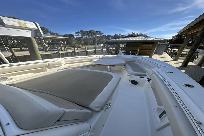 Slide: The Image of Boston Whaler 380 Outrage 2018 - 40