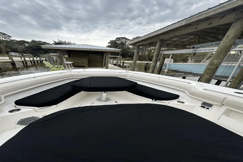 Slide: The Image of Boston Whaler 380 Outrage 2018 - 43