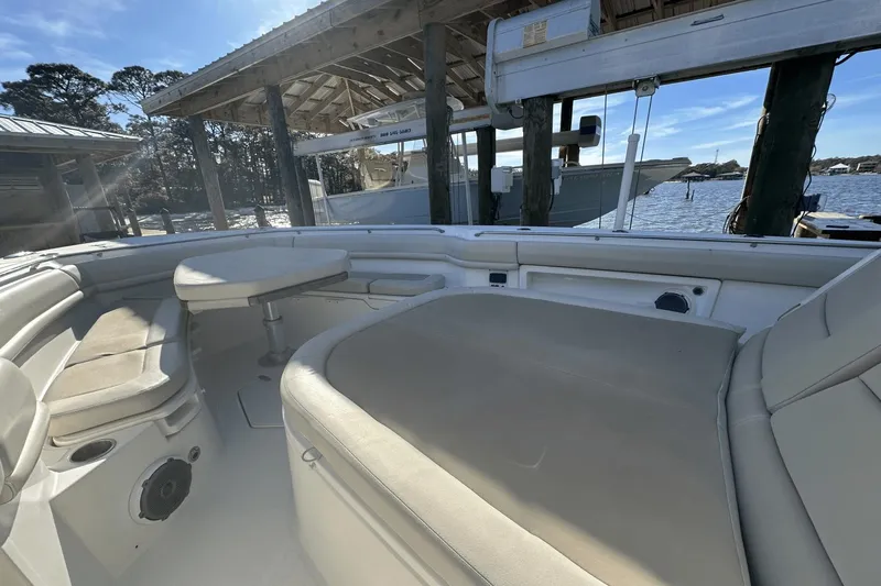 Slide: The Image of Boston Whaler 380 Outrage 2018 - 44