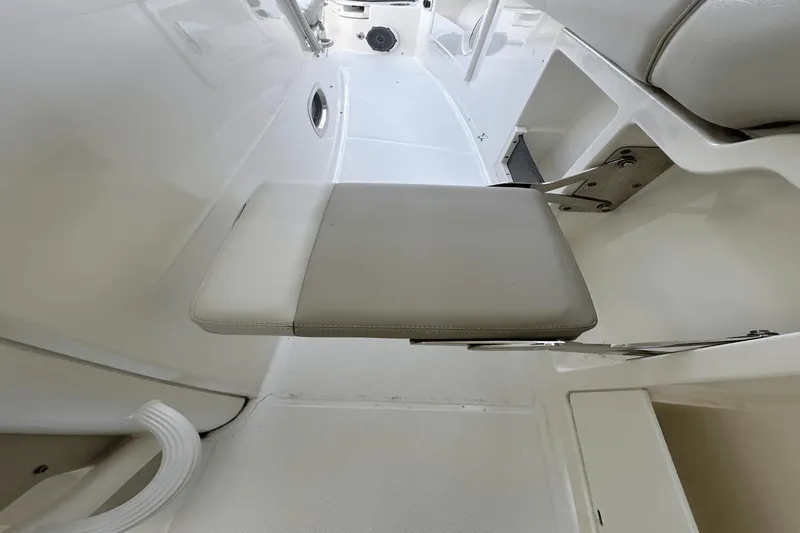 Slide: The Image of Boston Whaler 380 Outrage 2018 - 48