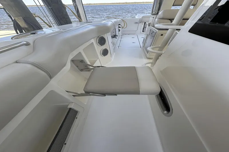 Slide: The Image of Boston Whaler 380 Outrage 2018 - 49