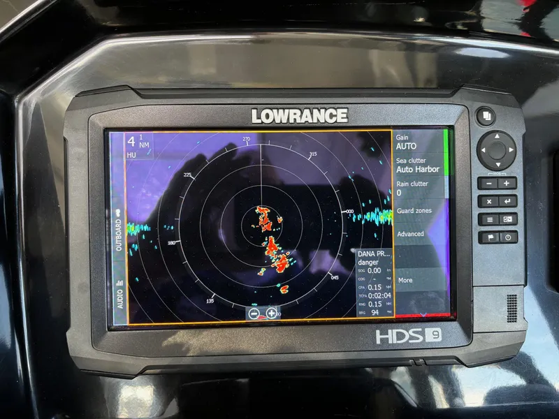 Slide: The Image of Lowrance HDS-9 marine radar display on 2018 Jeanneau NC 895 boat. - 31