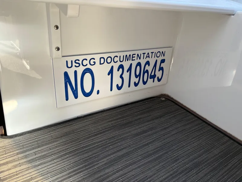 Slide: The Image of USCG documentation number 1319645 on 2018 Jeanneau NC 895 boat. - 41