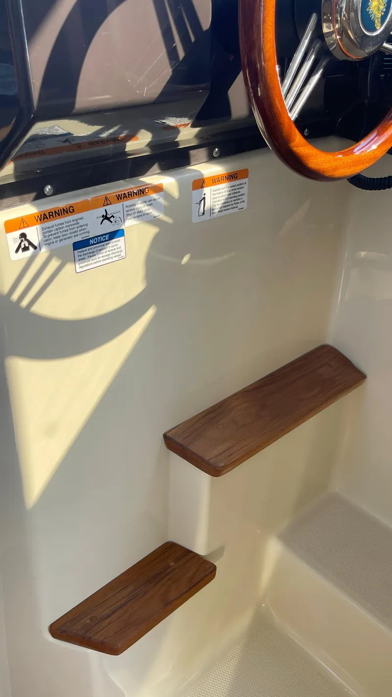 Slide: The Image of Ranger Tug R-25 2026 - 52