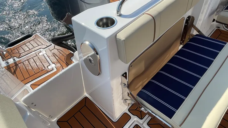 Slide: The Image of Ranger Tug R-25 2026 - 64