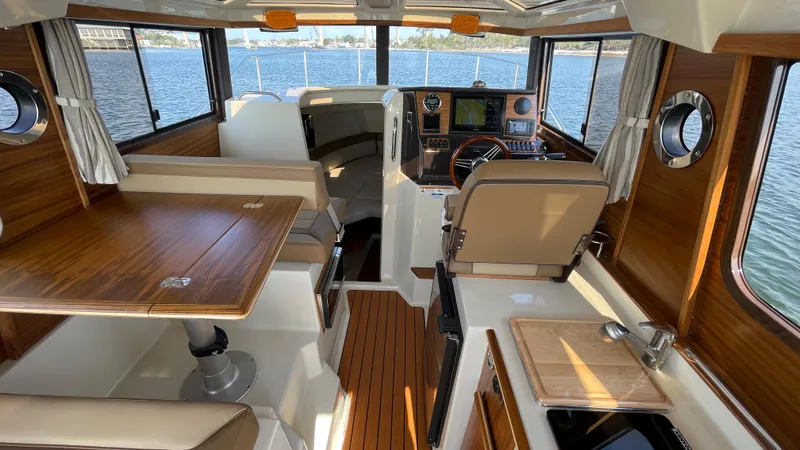 Slide: The Image of Ranger Tug R-25 2026 - 67