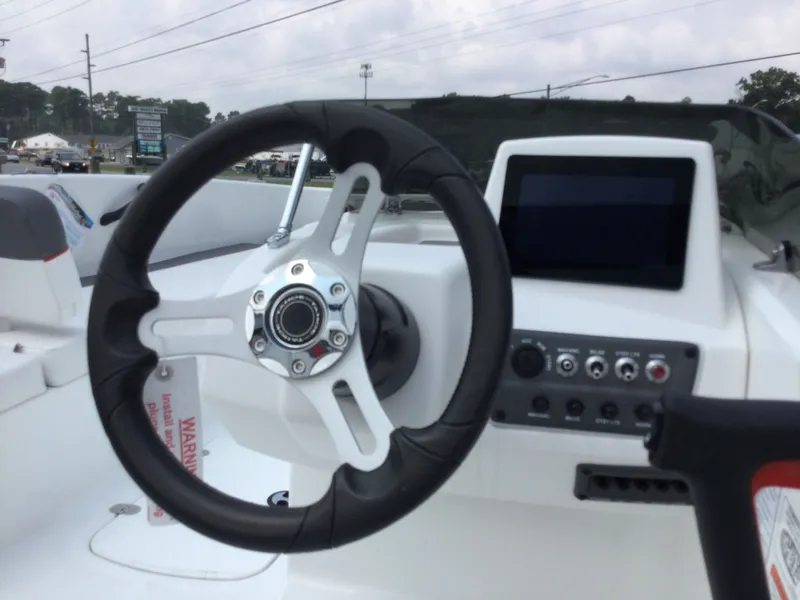 Slide: The Image of Tahoe T18 OB BLK/RED 115M 2024 - 6