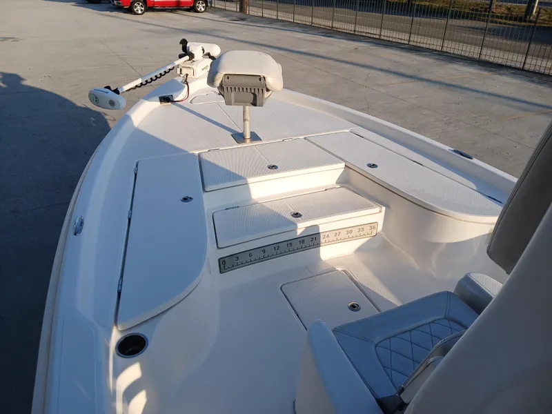 Slide: The Image of Blue Wave 2400 PureBay 2019 - 11