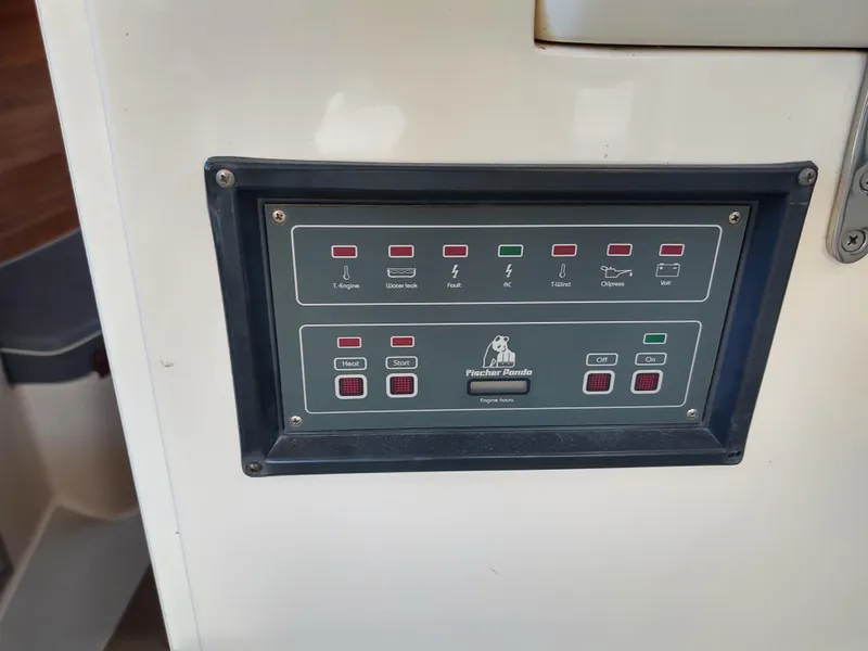 Slide: The Image of Life Savor Fischer Panda generator remote start  - 31