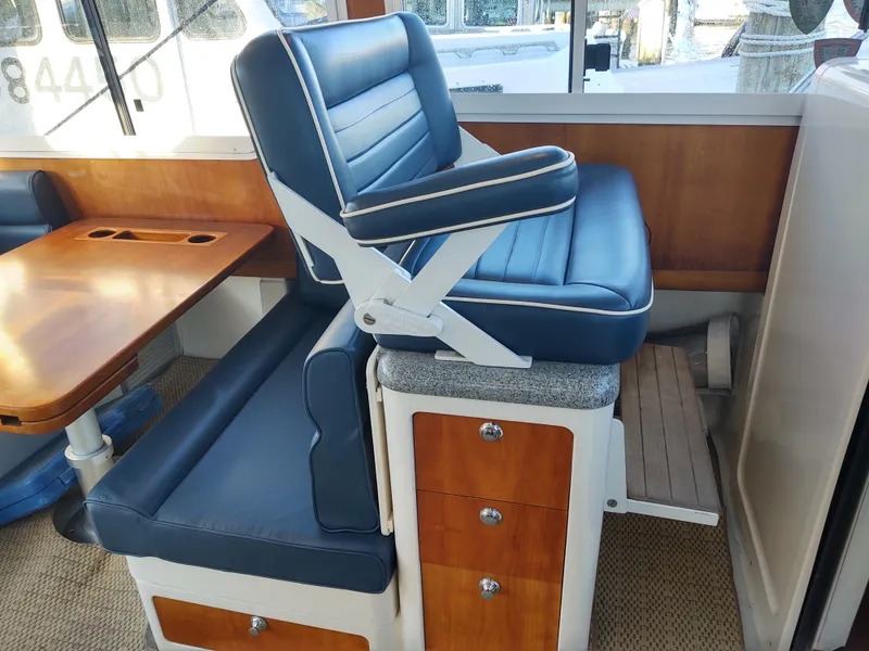 Slide: The Image of Life Savor companion bench - 37