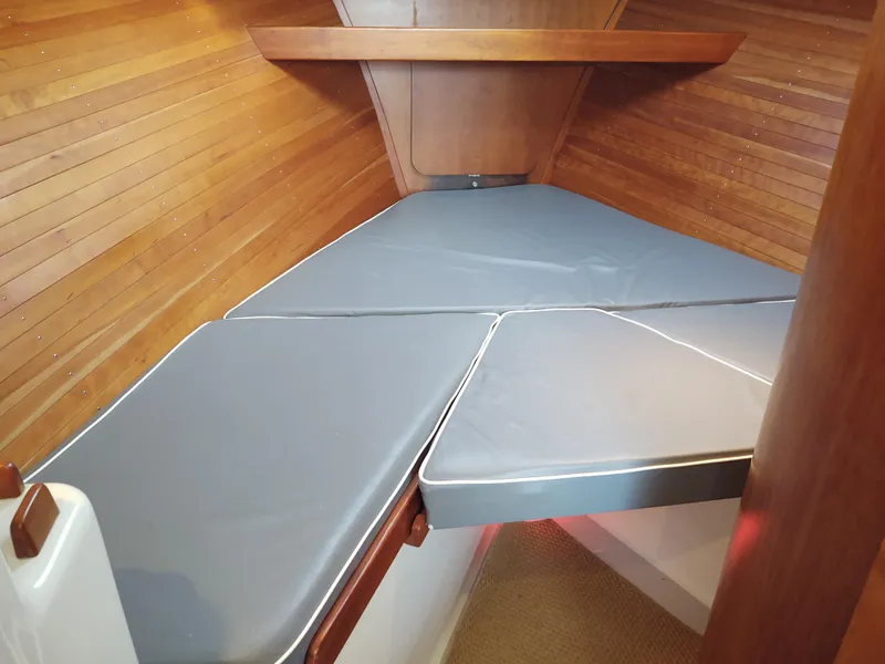 Slide: The Image of Life Savor vee berth with insert  - 41