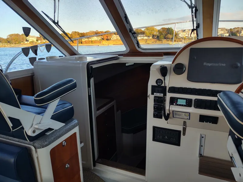 Slide: The Image of Life Savor companionway open  - 53