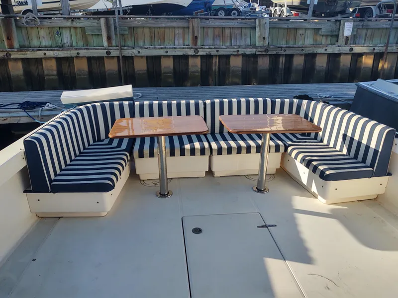 Slide: The Image of Life Savor cockpit seats wrap transom - 8