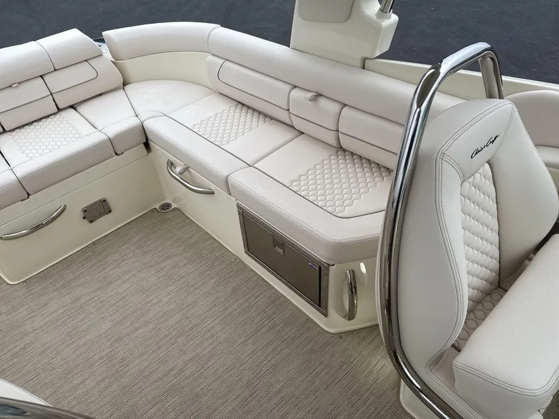 Slide: The Image of Chris-Craft Launch 28 GT 2025 - 17