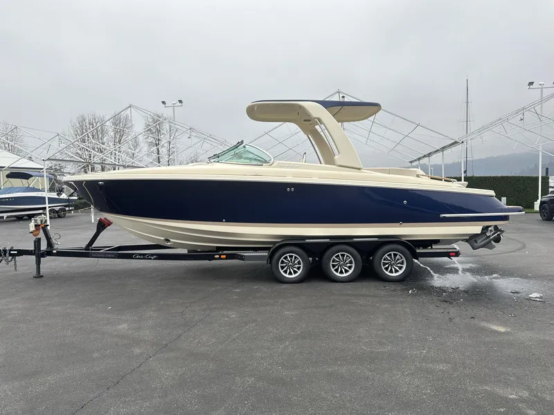 Slide: The Image of Chris-Craft Launch 28 GT 2025 - 5