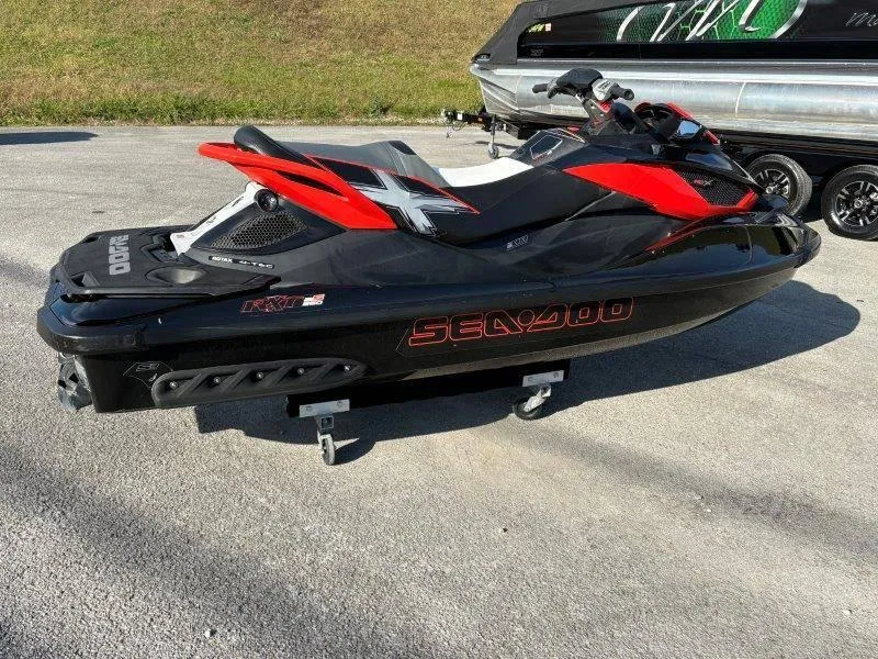 Slide: The Image of Sea-Doo RXT aS 260 2011 - 10