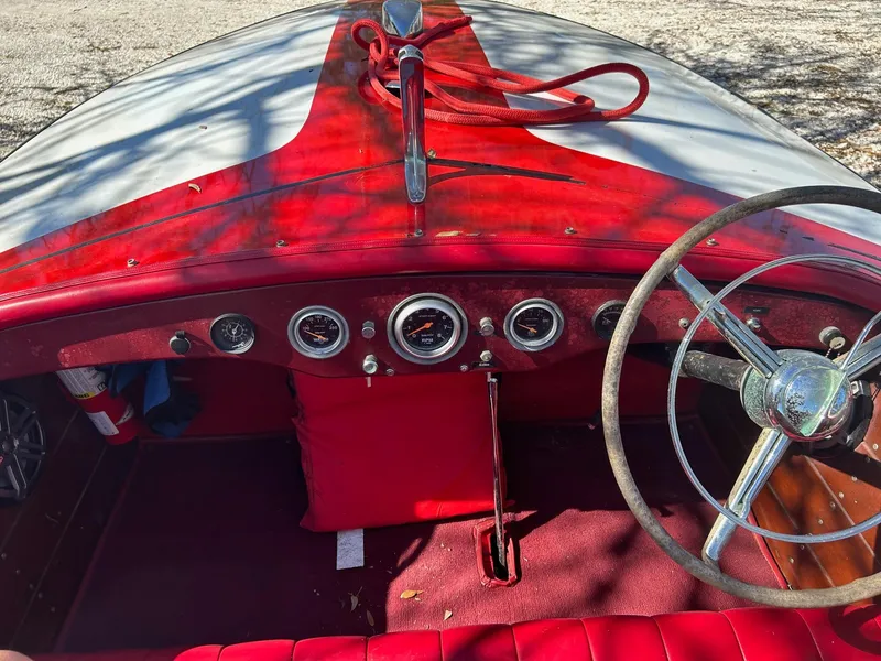 Slide: The Image of 1948 Chris-Craft 19' Runabout - 5